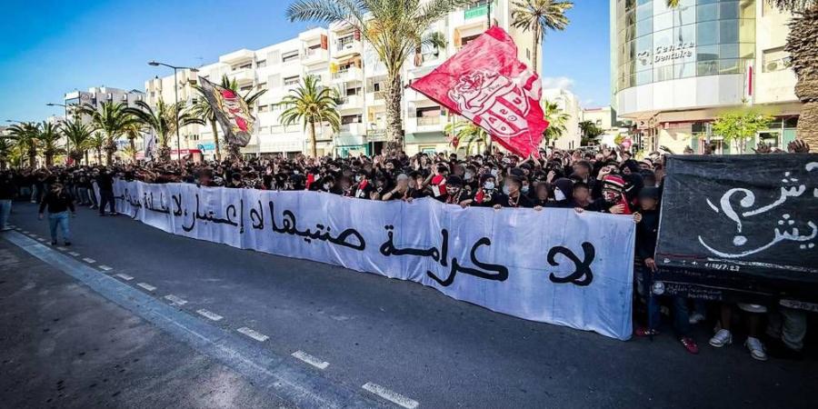 من المدرجات إلى الشارع.. “إيمازيغن” تواصل حملتها لإزاحة الفقير من رئاسة الحسنية