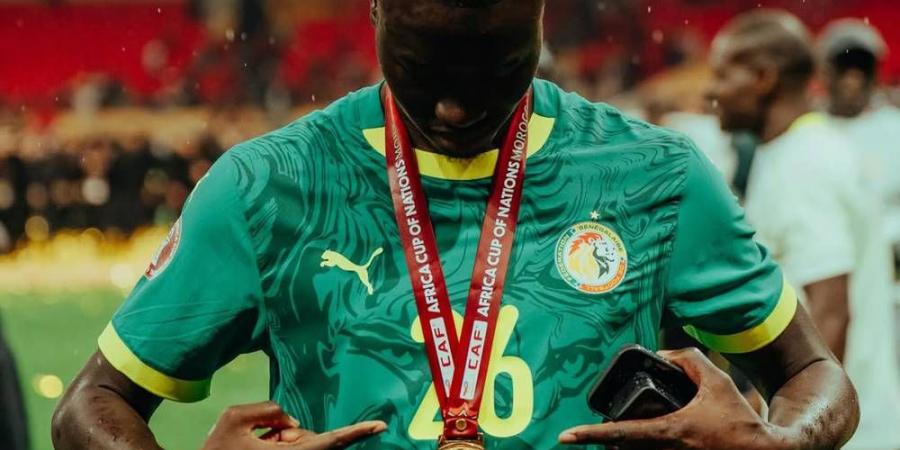 السنغالي باب غايي: "نحن أبطال أفريقيا ولست مستعدا لإعادة ميداليتي"
