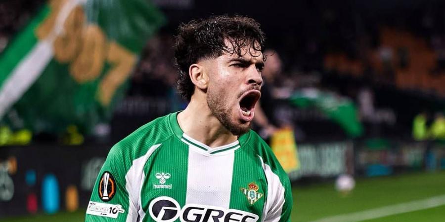 "سبورت" تشيد بالزلزولي.. جناح متكامل يخطف الأنظار في إسبانيا