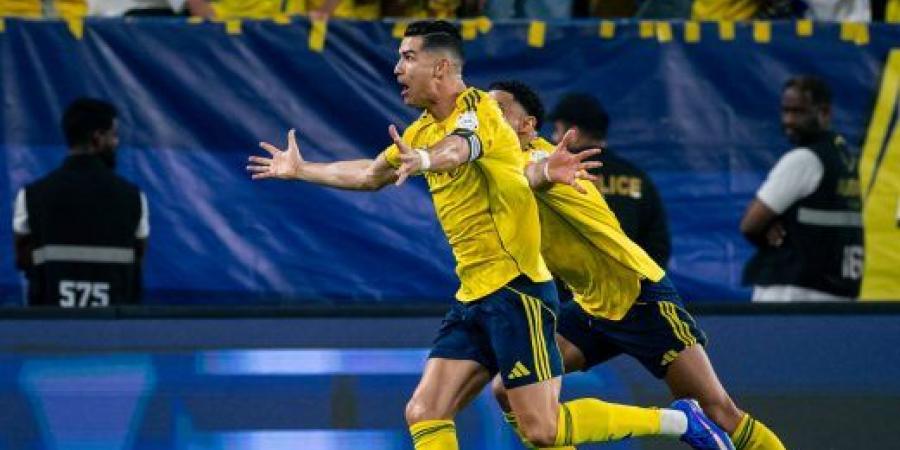 النصر يحسم كلاسيكو الأهلي بثنائية مثيرة 